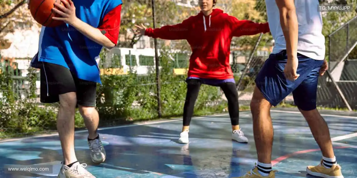 「球星同款、限量周边，做朋友圈最靓的体育潮人！👕点击抢购，手慢无！」